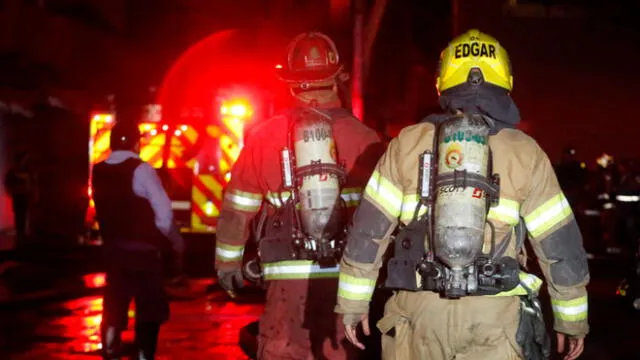 Bomberos y Sedapal trabajarán juntos para atender posibles incendios que ocurran durante corte de agua. Créditos: La República.