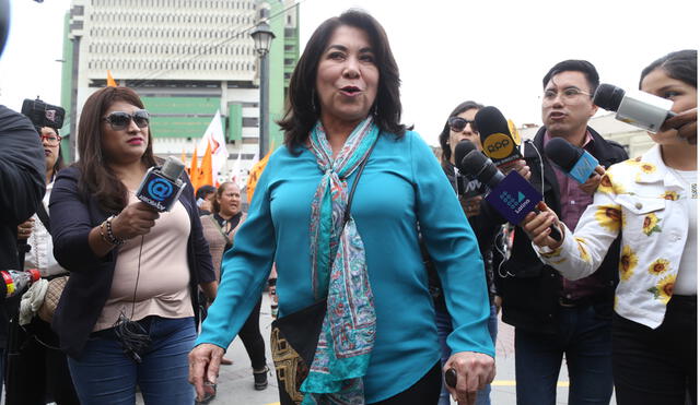 Martha Chávez también se refirió a las divisiones entre Kenji Fujimori y Keiko Fujimori. Foto: La República.