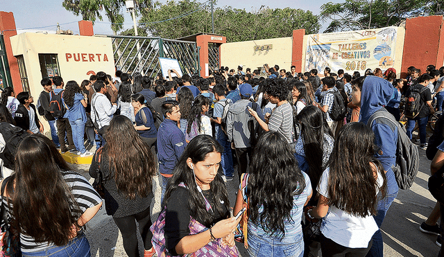 Alumnos toman San Marcos: exigen mayor seguridad y acceso a cursos de verano