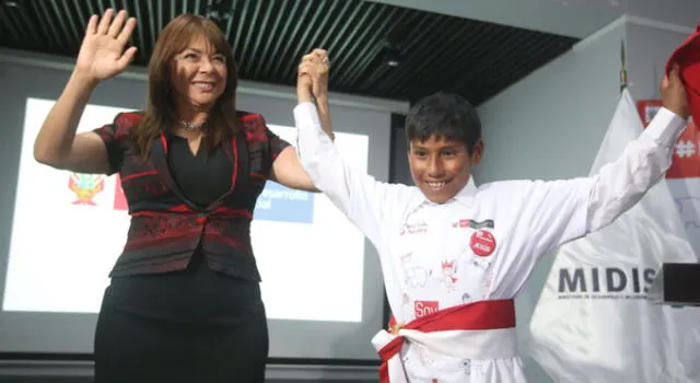 Niño procedente de Puno se convirtió en ministro del Perú por un día 