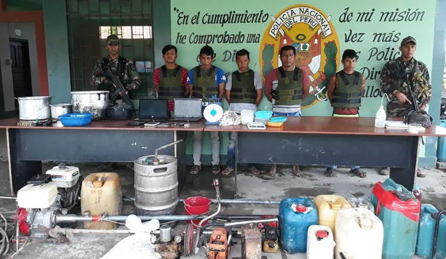 Loreto: Caen dos narcos colombianos y tres peruanos con droga y armas
