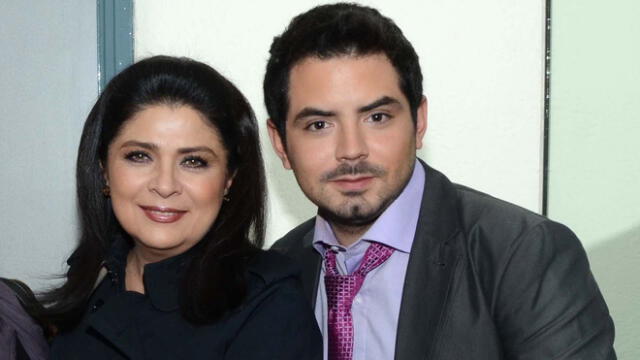 El actual esposo de Victora Ruffo, Omar Fayad, considera a José Eduardo como su hijo. (Foto: YouTube)