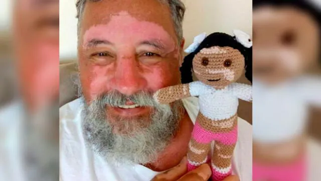 João Stanganelli, un hombre brasileño de 64 años, comenzó a tejer muñecas en 2018 para su nieta. Foto: Instagram