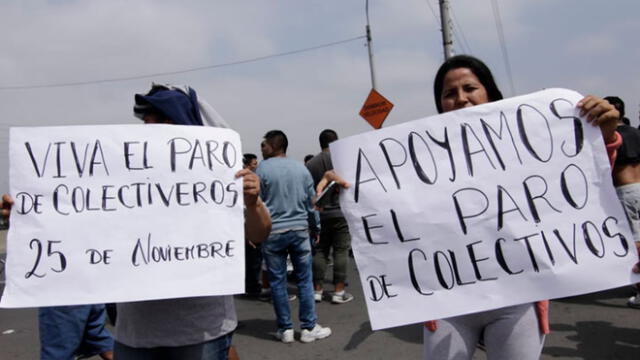 Colectiveros protestan en más de 23 puntos de la ciudad. Créditos: John Reyes / La República.