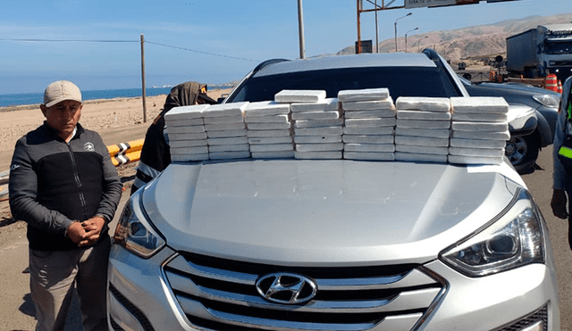 Arequipa: 51 paquetes con cocaína son encontrados en un vehículo [VIDEO]