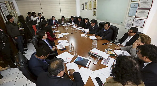 Arequipa: Seis regidores provinciales dejan comuna y trabajadores se van de vacaciones