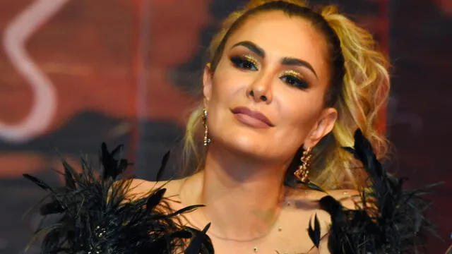 Ninel Conde enseña de más en atrevida fotografía íntima