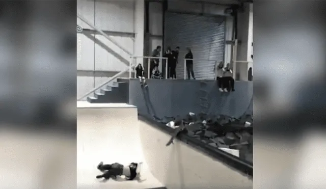 Facebook viral: joven skater realiza peligroso truco, pero calcula mal y sale volando por los aires [VIDEO] 