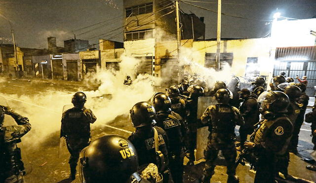 Consecuencias. Mayoría de policías presentaron contusiones. Foto: Antonio Melgarejo/La República