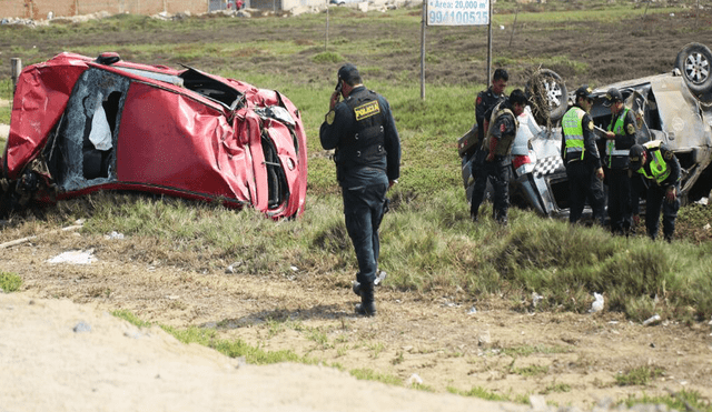 Conductor ebrio provocó accidente en Panamericana Sur que dejó 8 heridos [FOTOS]