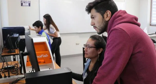 Universitarios de Arequipa crearán silla de ruedas que funcionen con ondas cerebrales.