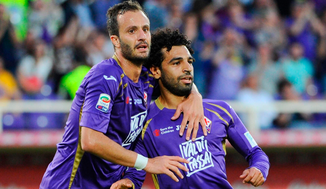 Juan Manuel Vargas: hinchas de la Fiorentina sueñan que tenerlo de vuelta junto a Mohamed Salah y Giuseppe Rossi.