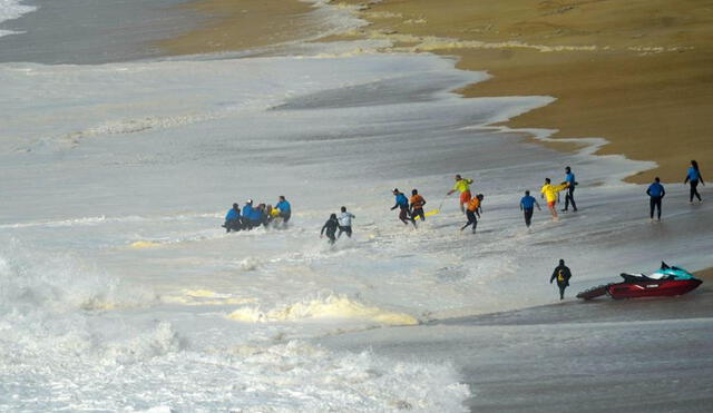 El surfista fue conducido a un hospital de Lisboa luego del accidente. Foto: EFE.