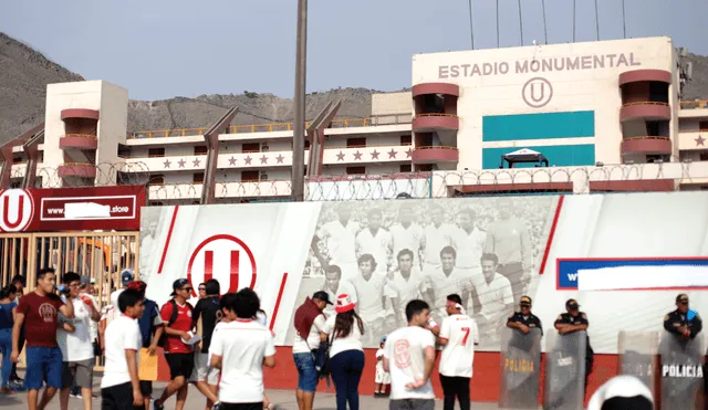 Universitario: sujetos ingresaron a la fuerza al Estadio Monumental.