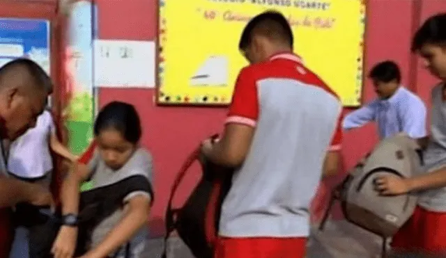 Colegio Alfonso Ugarte revisa mochilas de sus estudiantes como medida de prevención