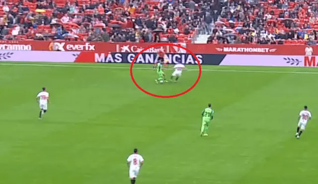 El futbolista tuvo el desafortunado incidente apenas iniciado el duelo. Foto: Captura de TV.
