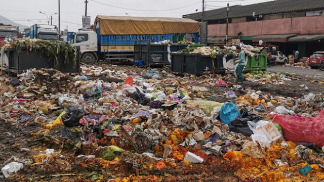 Usuarios denuncian acumulación de basura en varios distritos de Lima 
