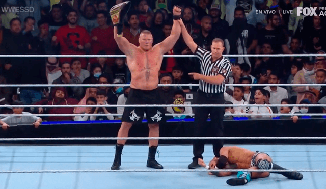 Brock Lesnar derrotó fácilmente a Ricochet y retuvo el título de la WWE en el Super ShowDown. | Foto: Fox Action