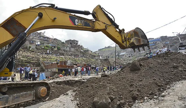 Distrito de Chachas está incomunicado hace dos días por caída de huaico