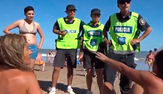 YouTube: Polémica por operativo para expulsar a jóvenes que hacían topless en playa