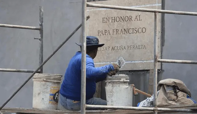 Trujillo: Nombre de Cesar Acuña aparece en obra hecha por llegada del papa Francisco