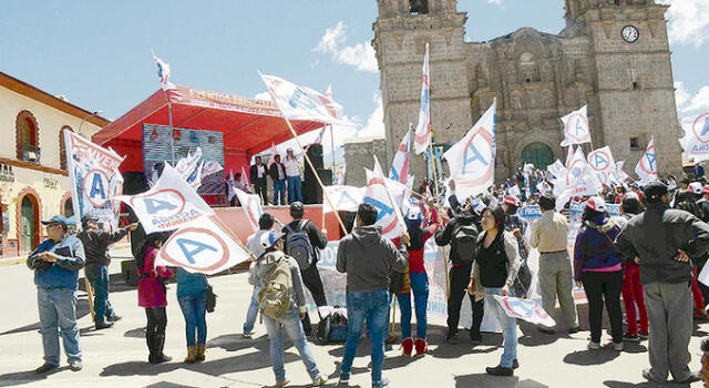 Se calienta la campaña electoral de candidatos en región Puno
