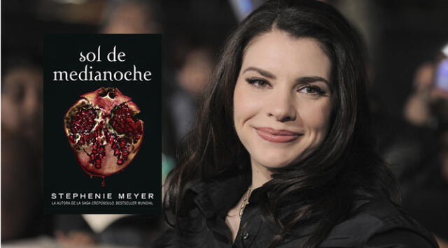 La escritora Stephenie Meyer con la portada de su nueva novela que se publicará.