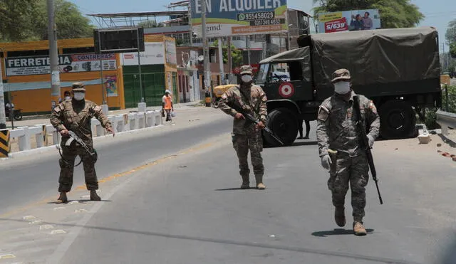 Hay 7 mil militares y policías tratando de controlar el orden en Piura. Foto: Reneyro Guerra.