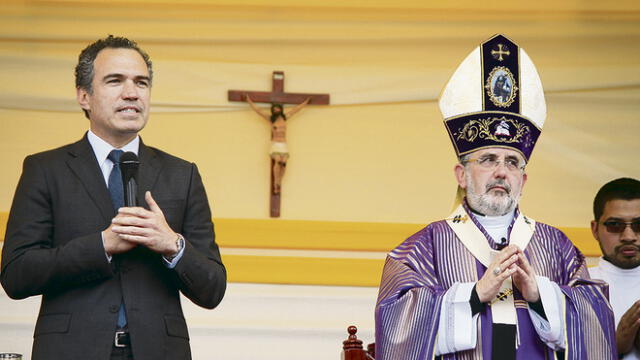 Universidad San Pablo vetó a ministro de Cultura por discrepancias con Arzobispo