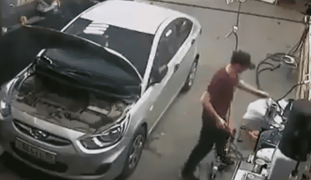 Facebook: Mecánico trabaja en su taller y se salva de morir de forma insólita [VIDEO]