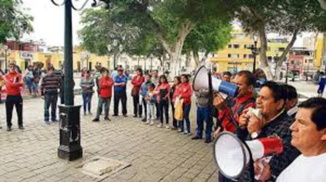 Desmienten reunión de ministro Alfaro con Castillo por huelga de maestros