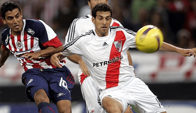River vs Chivas por partido amistoso.