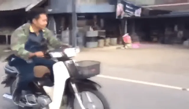 YouTube: quiso lucirse en su moto, pero terminó haciendo el ridículo [VIDEO]