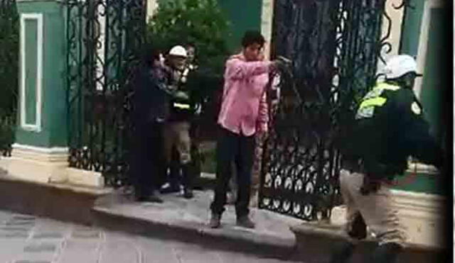 Pánico en Cusco: Soldado amenaza con arma a policía y dispara varias veces 