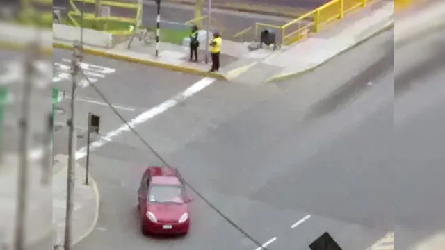 Miraflores: policía fue enviado a zona de gran congestión tras quejas de peatones