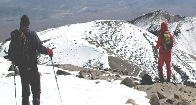 Por primera vez deportistas competirán en ascenso al volcán Chachani.