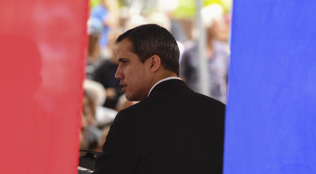 La ministra evitó responder a varias preguntas más sobre la crisis venezolana. Foto: AFP.