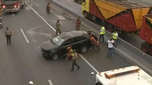Accidente en Panamericana Sur: reportan gran congestión vehicular en Surco por camioneta volcada
