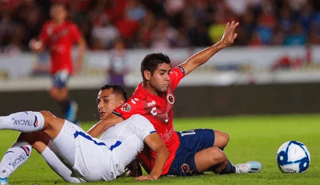 Sigue aquí EN VIVO ONLINE el Cruz Azul vs. Veracruz por la jornada 9 del Torneo Apertura 2019 de la Liga MX. | Foto: @ClubTiburones
