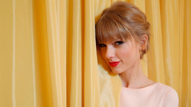 Taylor Swift envió miles de dólares a fan para que pague sus estudios [VIDEO]
