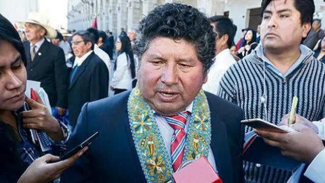 Alcalde de Caylloma sostiene que Elmer Cáceres debería ser el próximo gobernador de Arequipa [VIDEO]