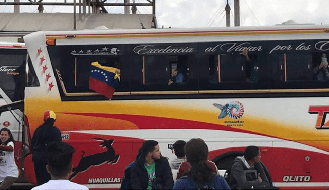 Regalaron comida a venezolanos que huyen de la crisis [FOTO]
