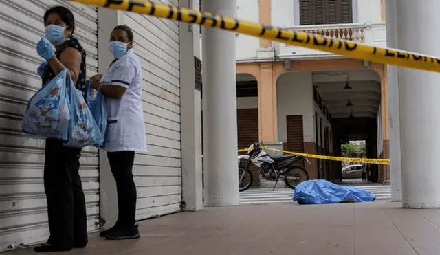 Cadáveres permanecen en las calles tras colapso de sistema sanitario en Ecuador