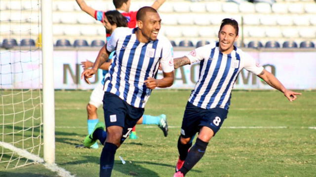 Alianza Lima, a punta de golazos, venció 2-1 a Cristal y quedó a un punto del líder del Torneo Clausura