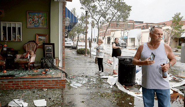 El huracán Michael deja una escena de guerra en Florida 