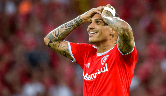 Guerrero es el cuarto peruano más goleador del torneo. Foto: AFP.