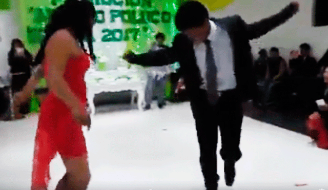 Via Facebook: Jóvenes celebran fiesta de promoción bailando huayno [VIDEO]