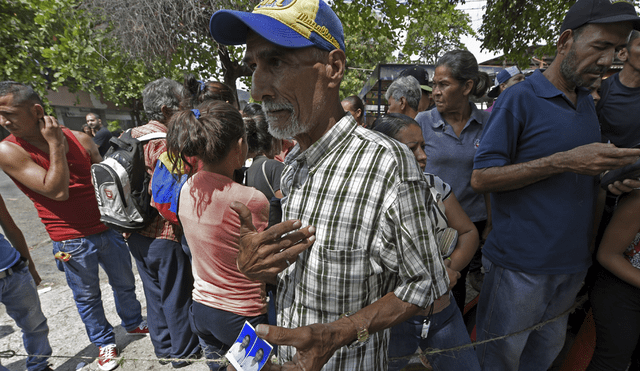 Cólera y dolor tras muerte de 68 personas durante motín en calabozos de Venezuela