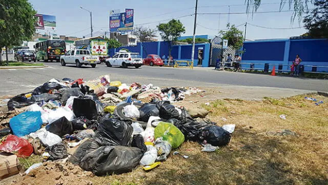 Grave problema de acumulación de basura afecta otra vez a Trujillo