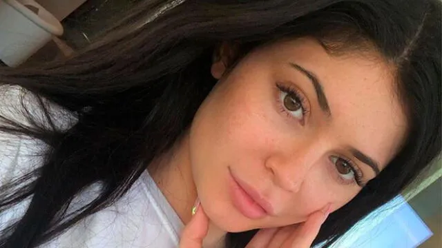 Kylie Jenner envía mensaje tras ser hospitalizada